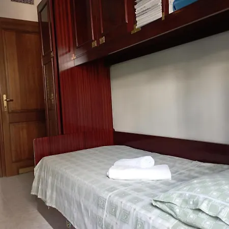 Domus Garden Bed & Breakfast *