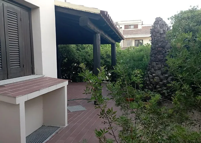Domus Garden فندق مبيت وإفطار أولبيا
